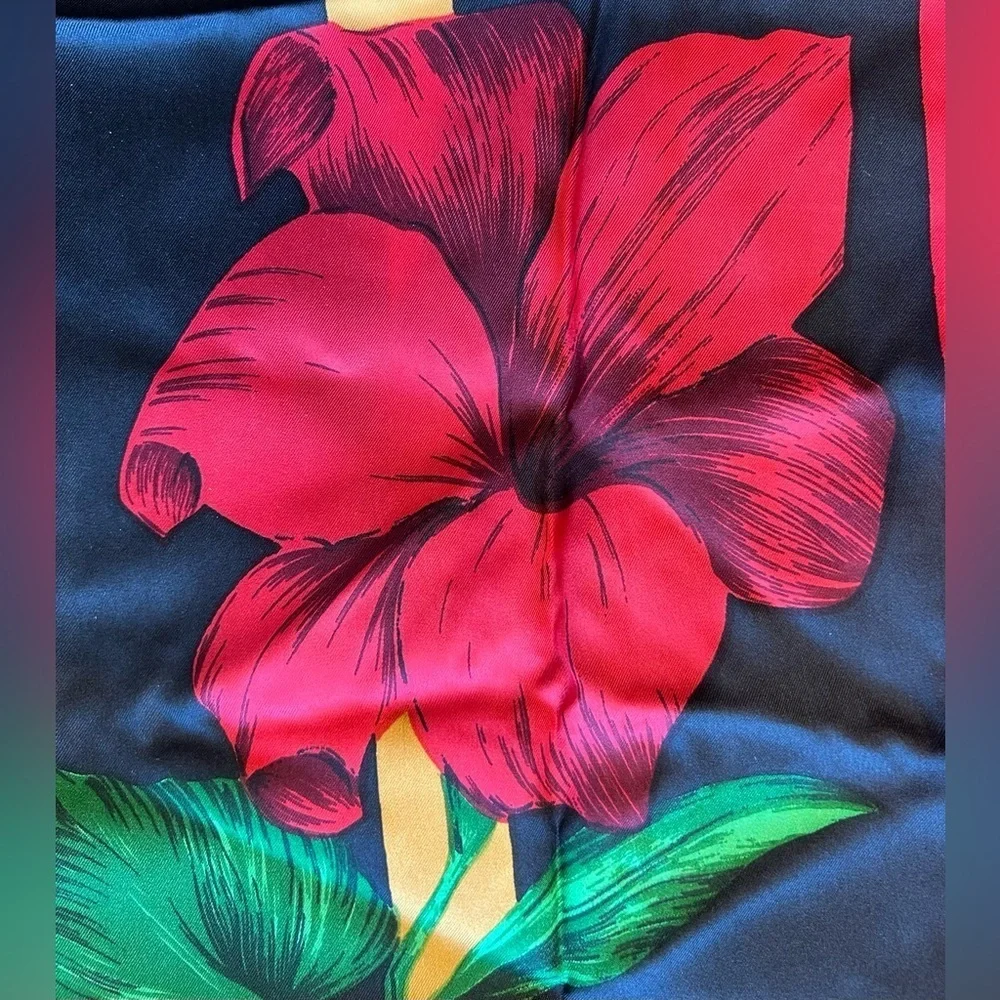 VINTAGE:  | ladies 100% silk, scarf. - Picture 2 of 7